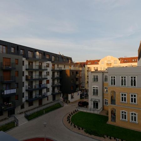 Apple Green Apartments พอซนาน ภายนอก รูปภาพ