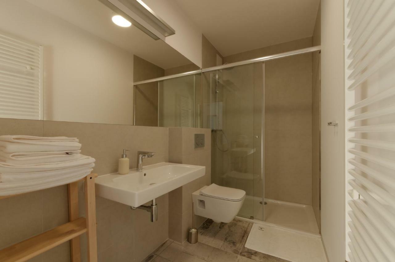 Apple Green Apartments พอซนาน ภายนอก รูปภาพ