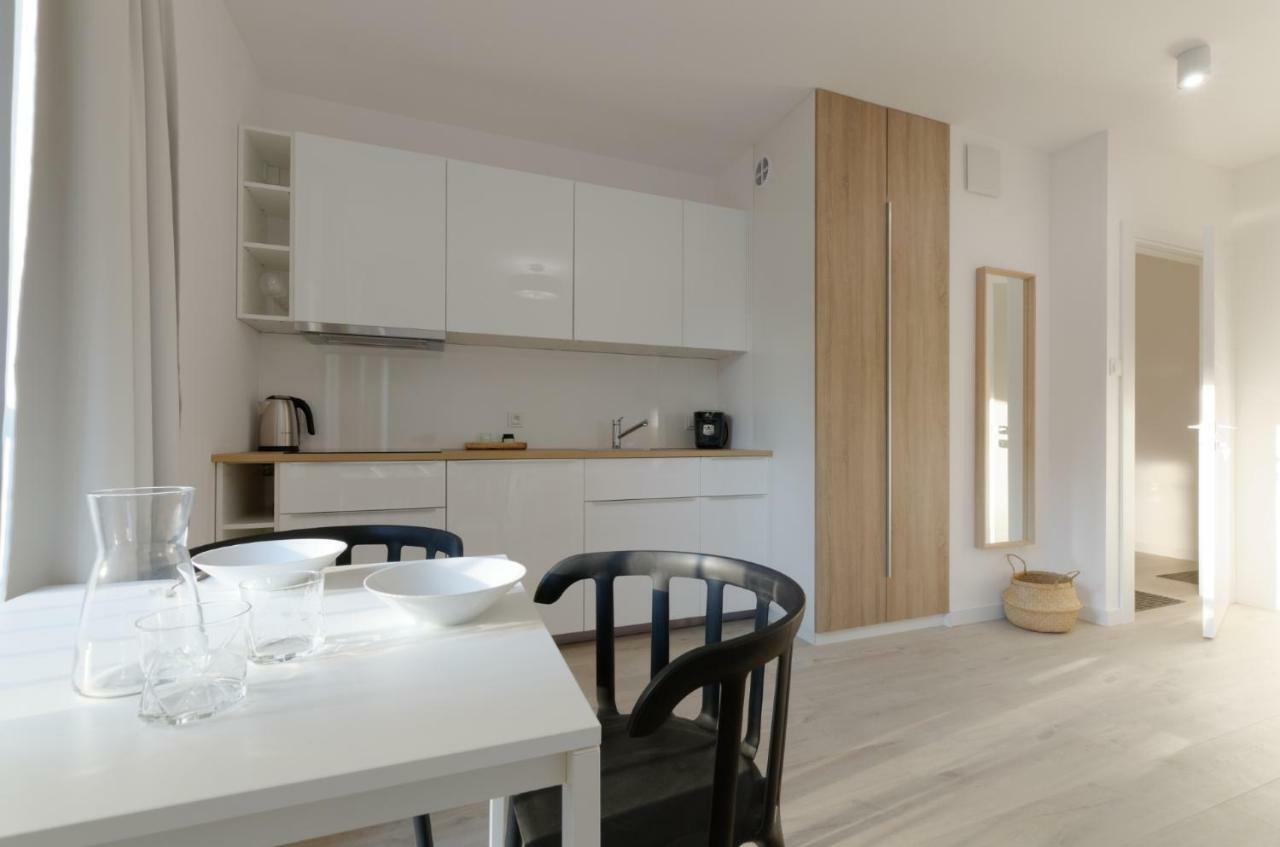 Apple Green Apartments พอซนาน ภายนอก รูปภาพ