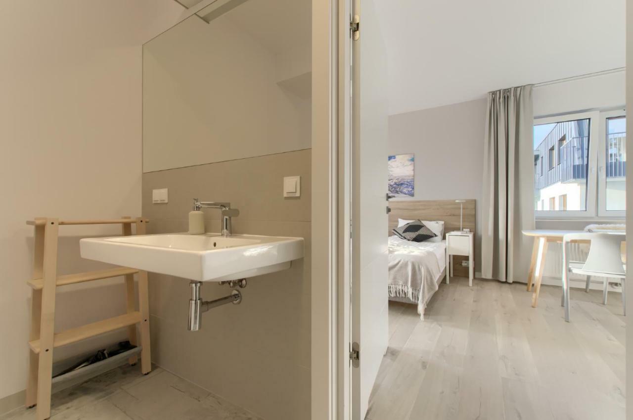 Apple Green Apartments พอซนาน ภายนอก รูปภาพ