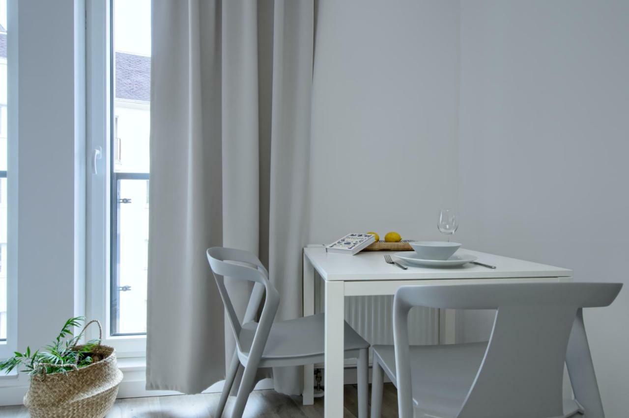Apple Green Apartments พอซนาน ภายนอก รูปภาพ