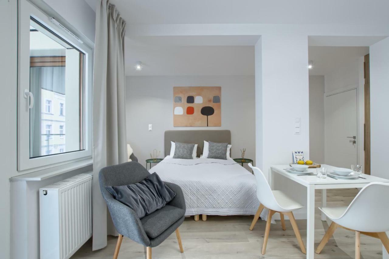 Apple Green Apartments พอซนาน ภายนอก รูปภาพ